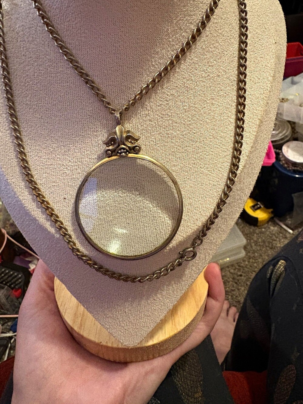 Ultra Rare 1970’s Avon Magnifying Glass Necklace, Victorian Style Longnette
